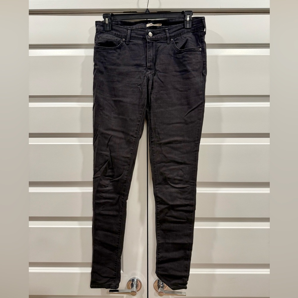 Levi's Dark 711 Skinny Jeans